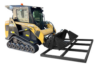 Skid Steer With Levelling Bar